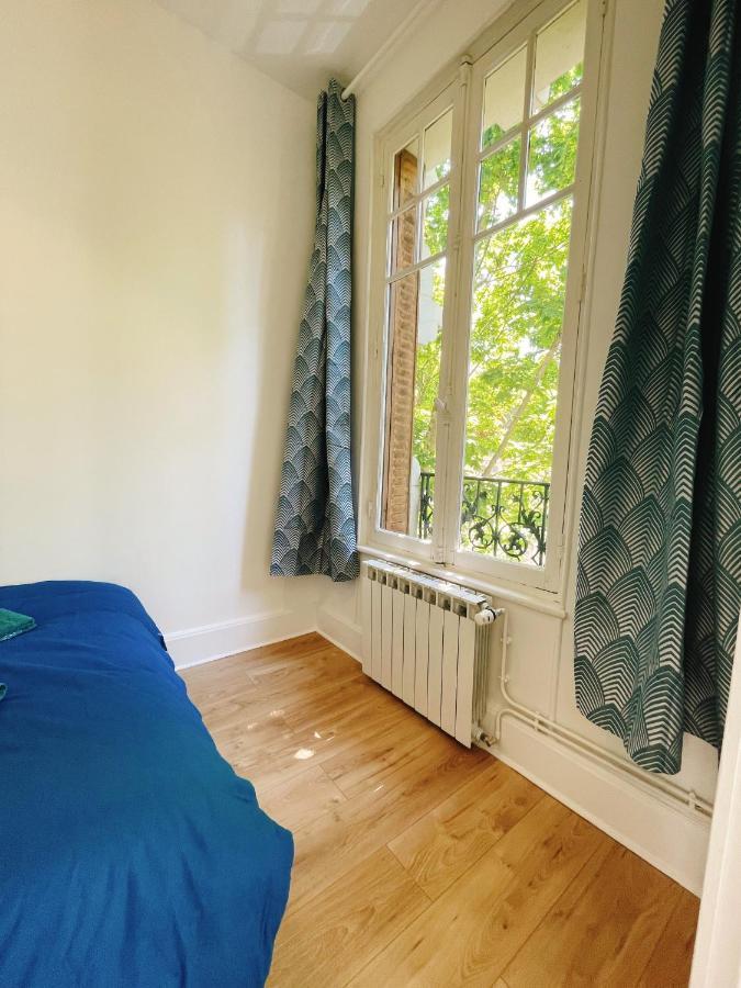 Villa Muguette - Coeur De Vichy- 2Eme Etage Buitenkant foto